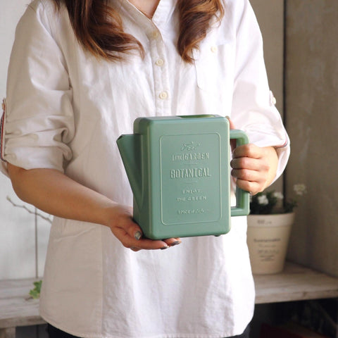 Ultra Slim Watering Can