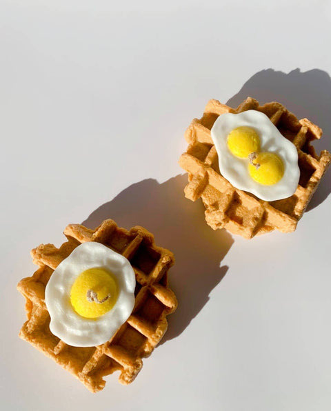 Waffle & Eggs Candle