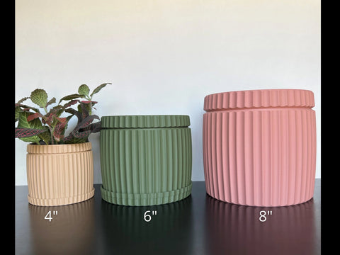 Barrel Lightweight Planter Pot with Drip Tray