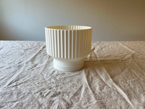 Solah Pattern Lightweight Planter Pot with Drip Tray